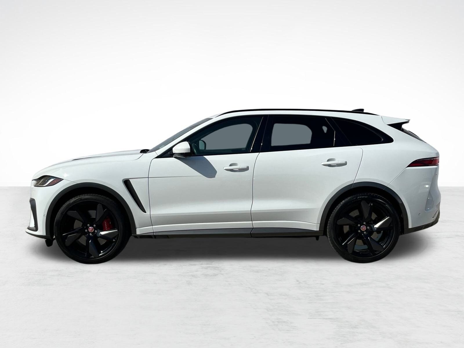 2023 Jaguar F-PACE SVR photo 2