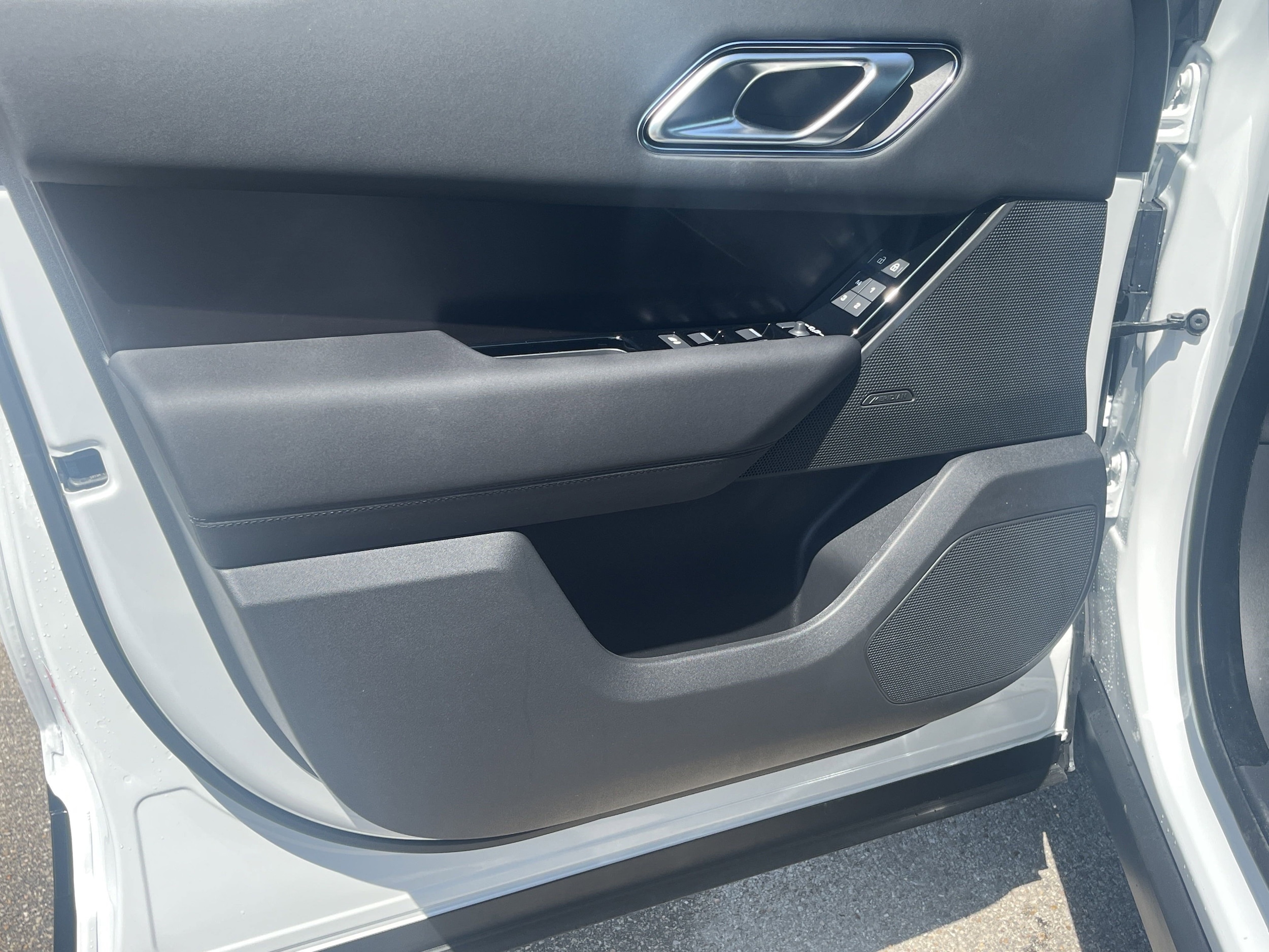 2026 Land Rover Range Rover Velar Dynamic SE - Photo 13