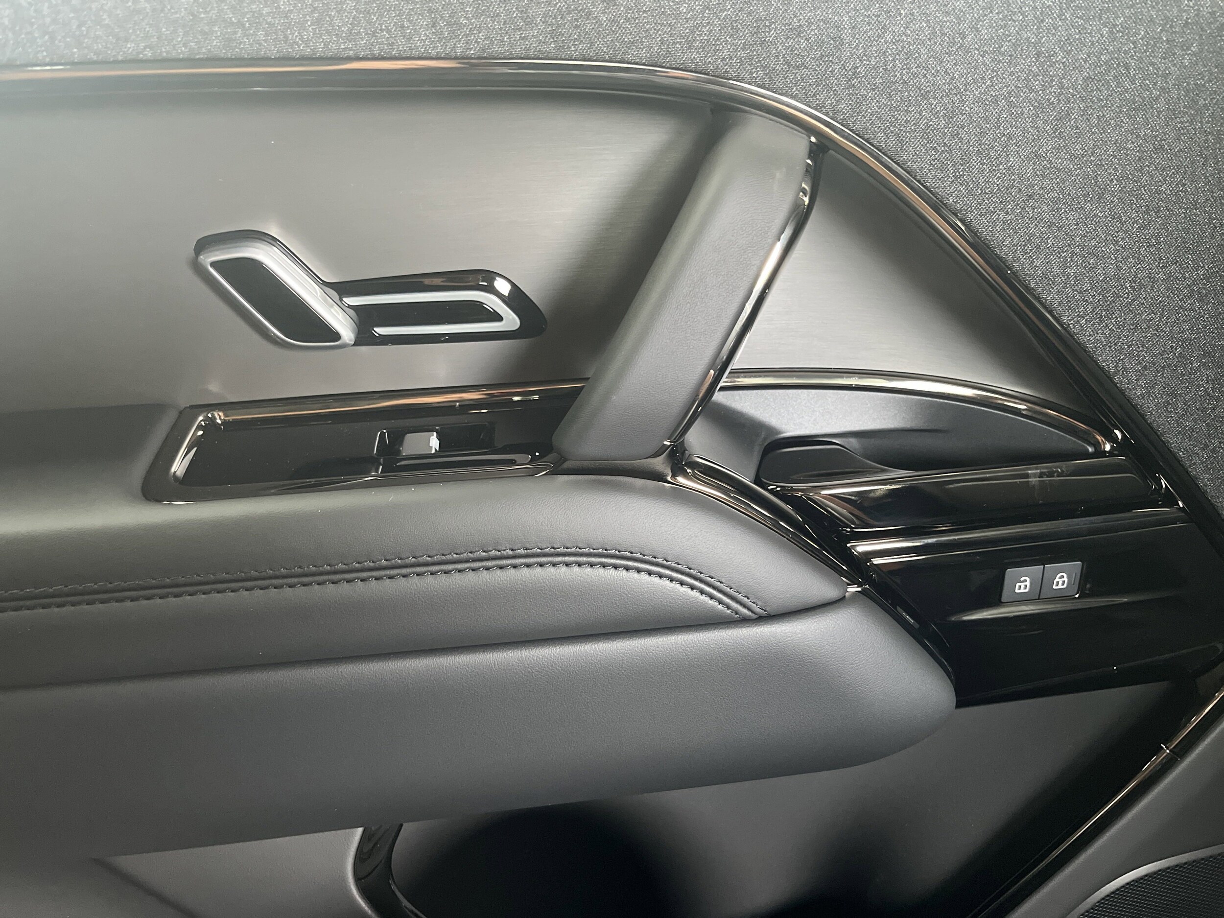 2025 Land Rover Range Rover Sport Dynamic SE - Photo 28