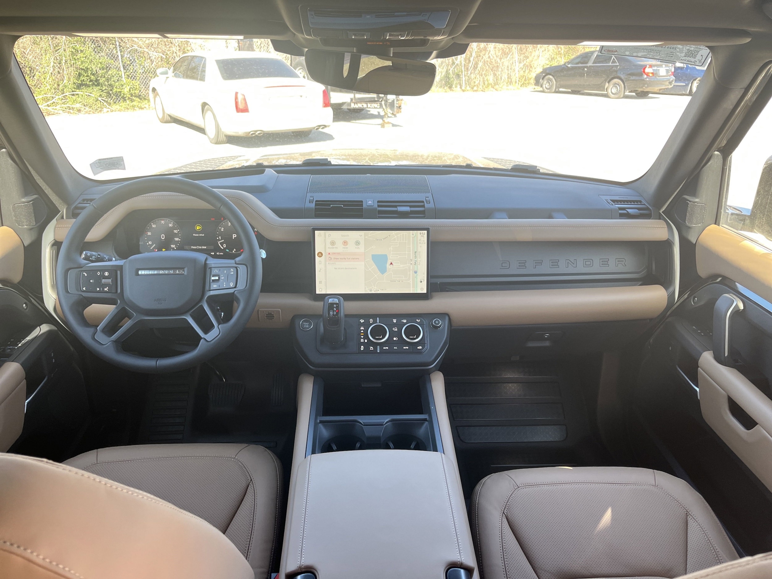 2025 Land Rover Defender S - Photo 4