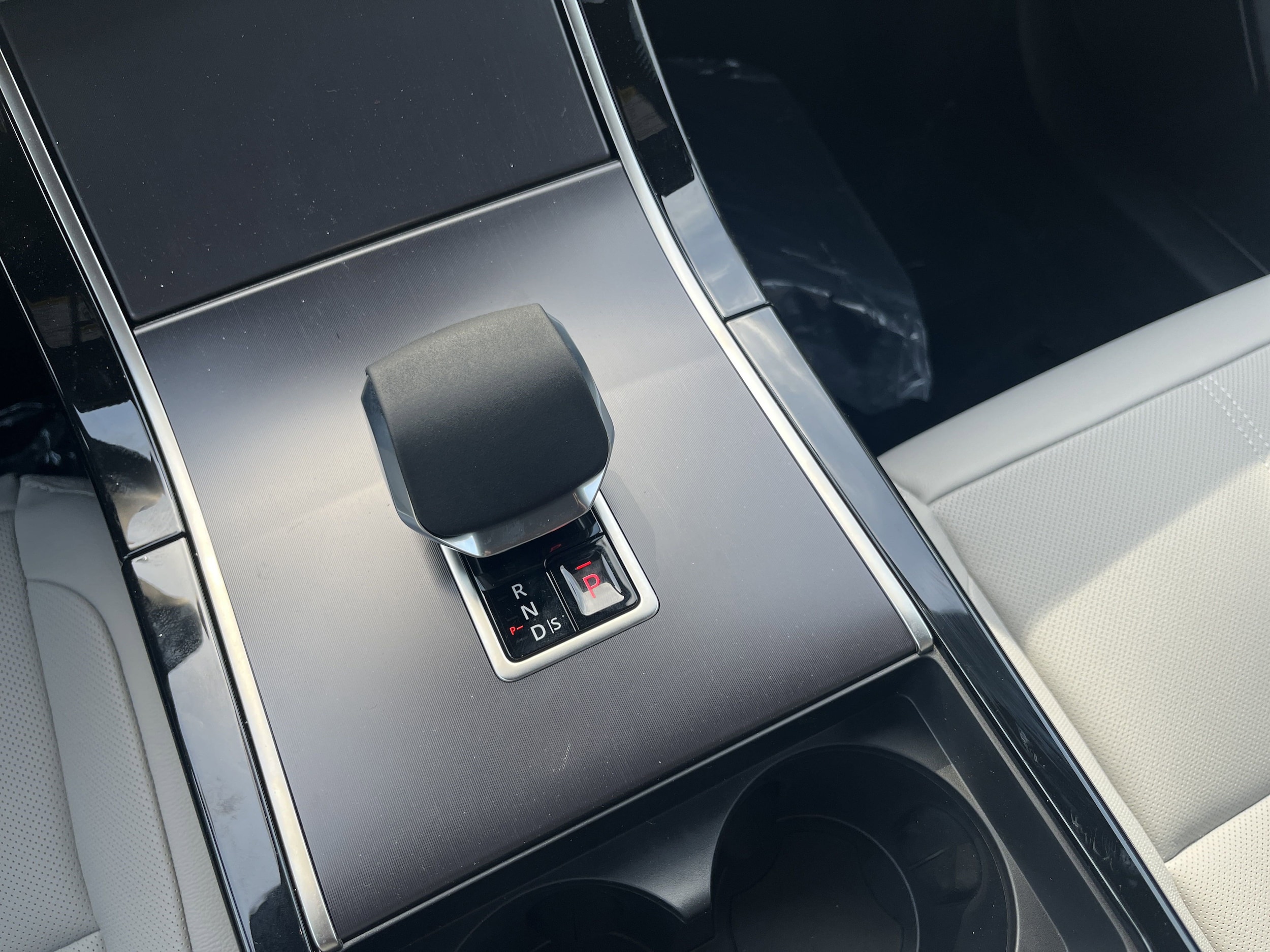 2026 Land Rover Range Rover Velar Dynamic SE - Photo 24