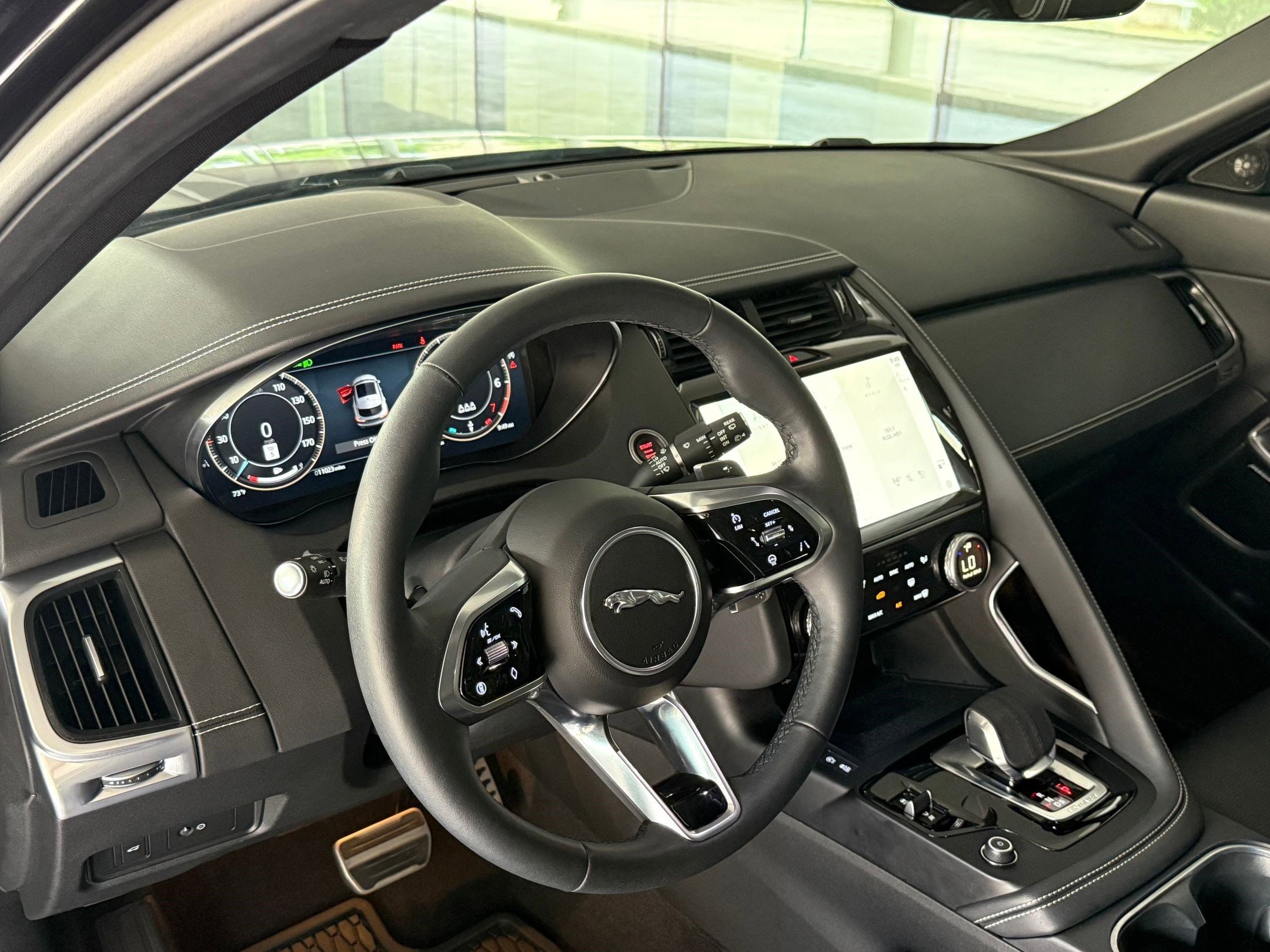 E-PACE P250 R-Dynamic SE SUV
