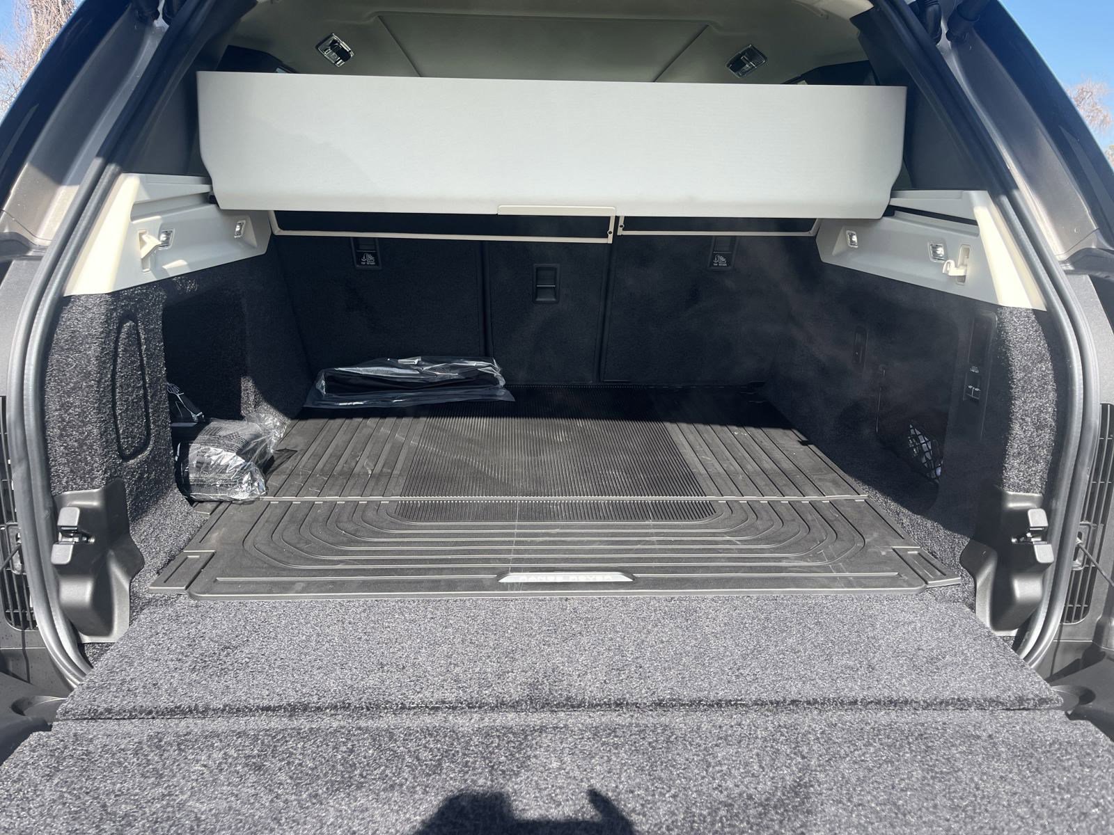 2025 Land Rover Range Rover SE - Photo 26