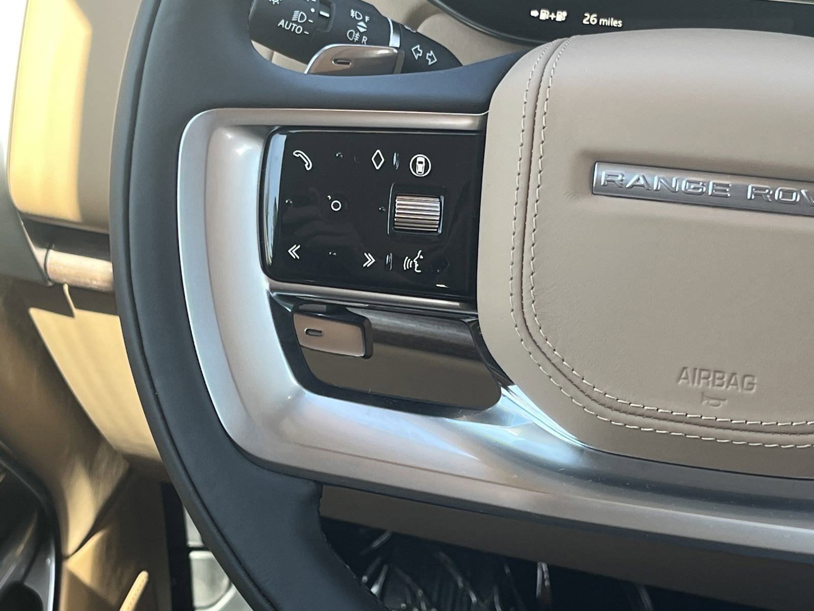 2025 Land Rover Range Rover SE - Photo 17