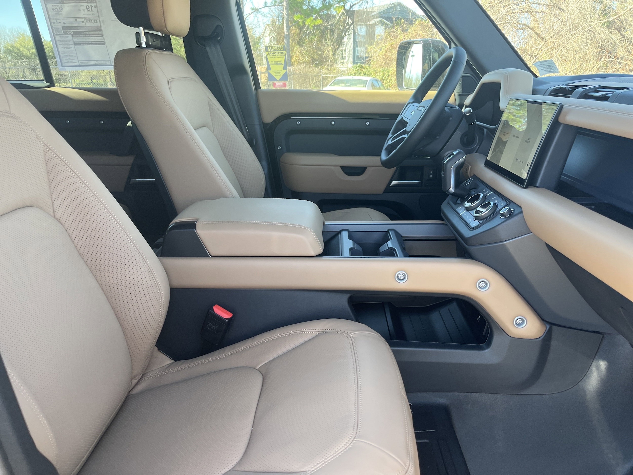 2025 Land Rover Defender S - Photo 3