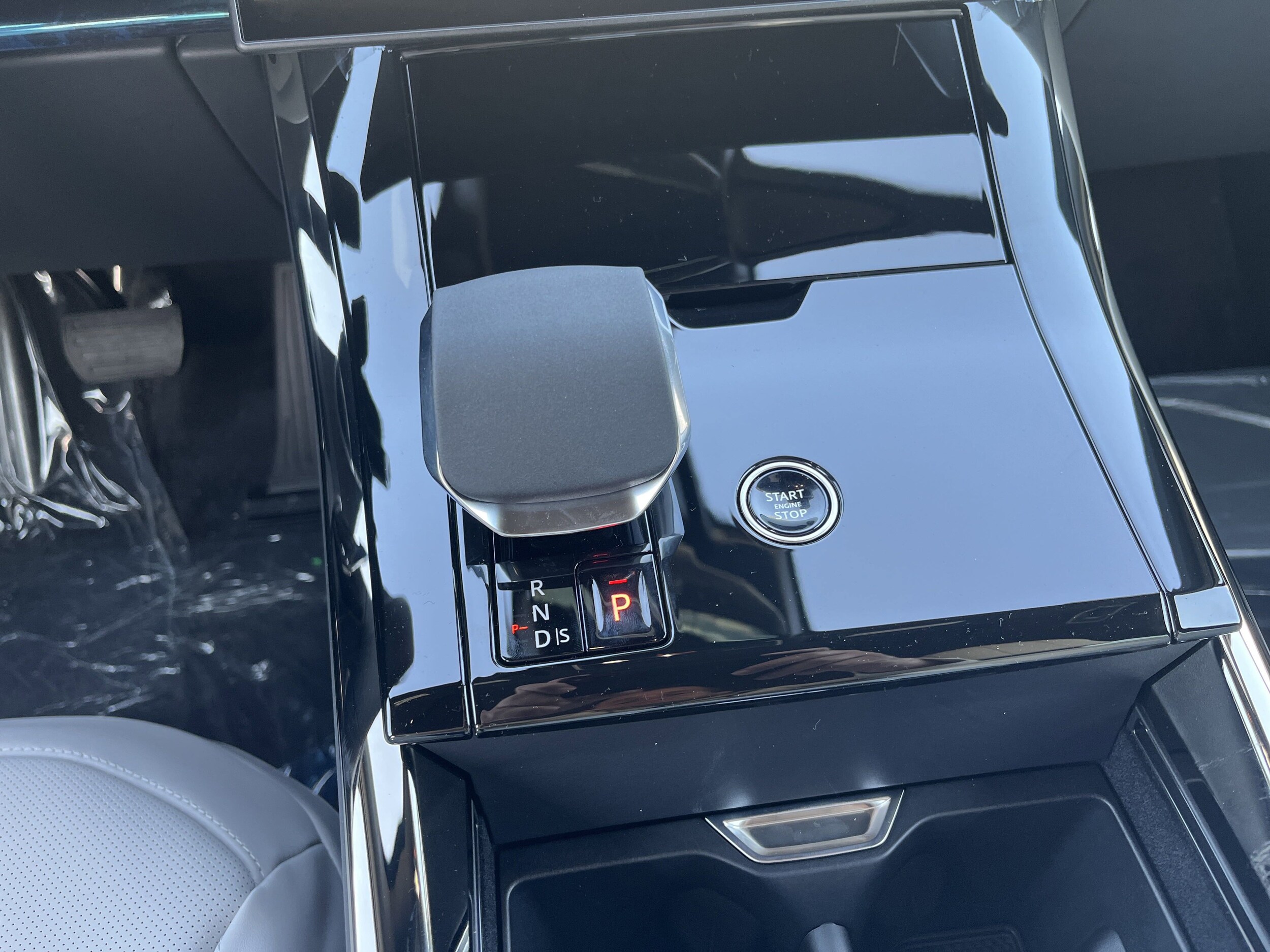 2025 Land Rover Range Rover Sport SE - Photo 24