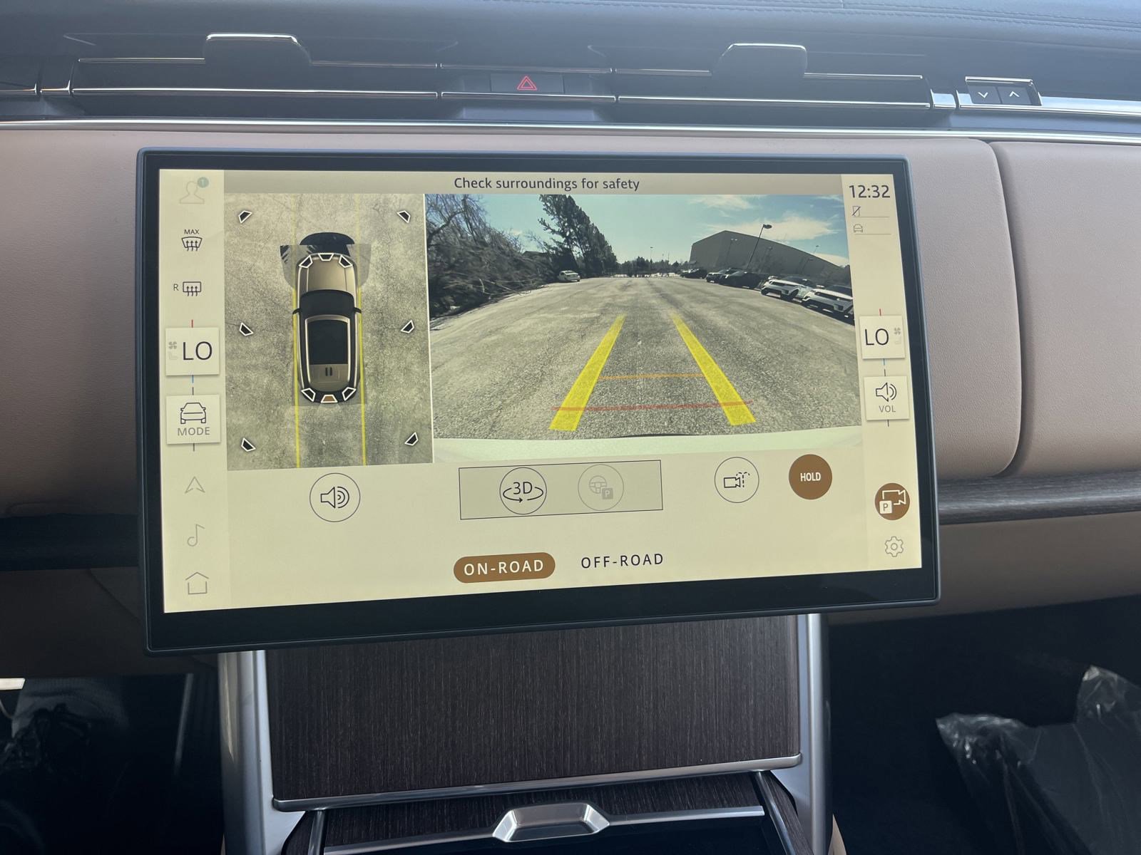2025 Land Rover Range Rover SE - Photo 21