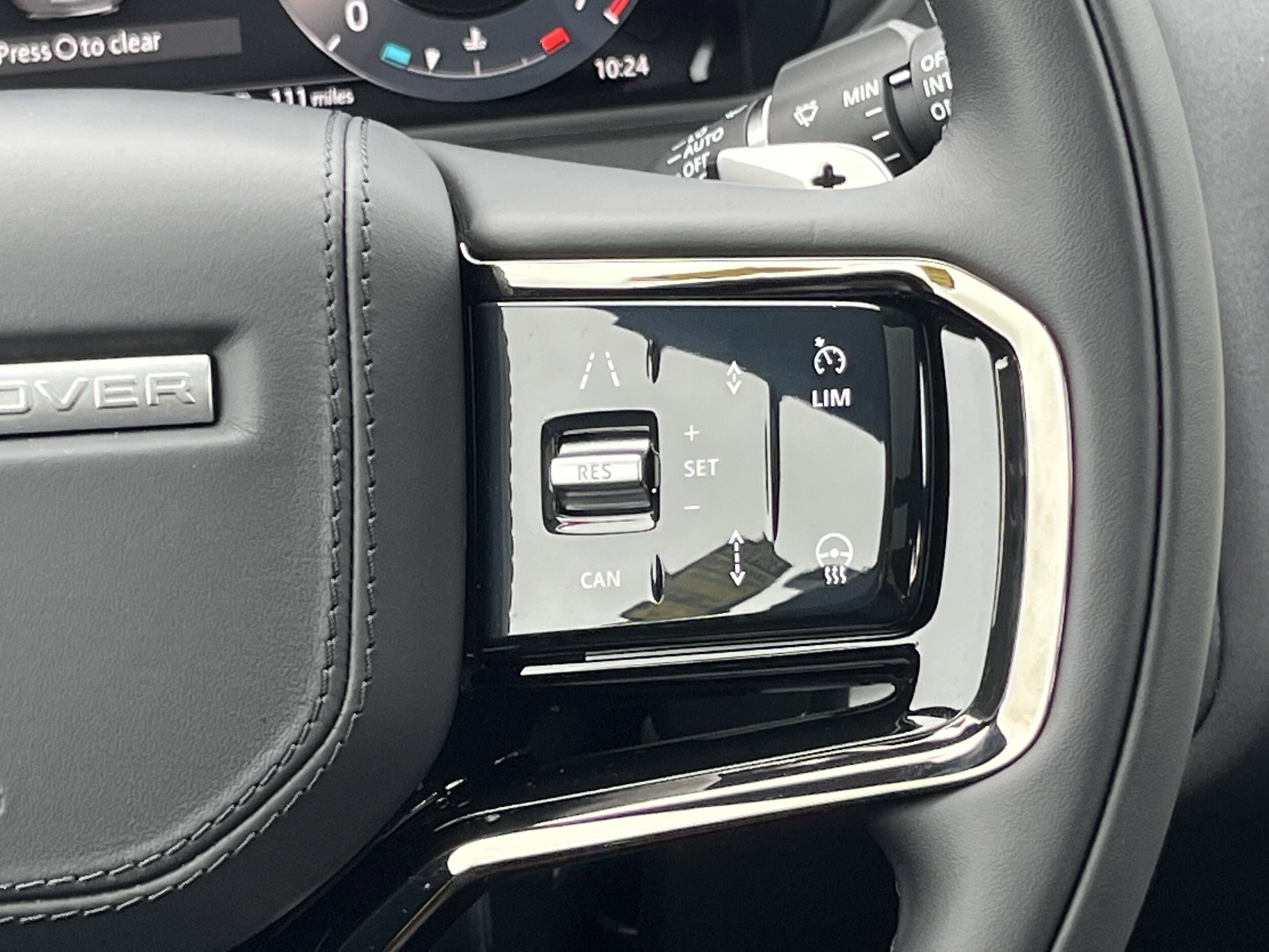 2026 Land Rover Range Rover Velar Dynamic SE - Photo 18