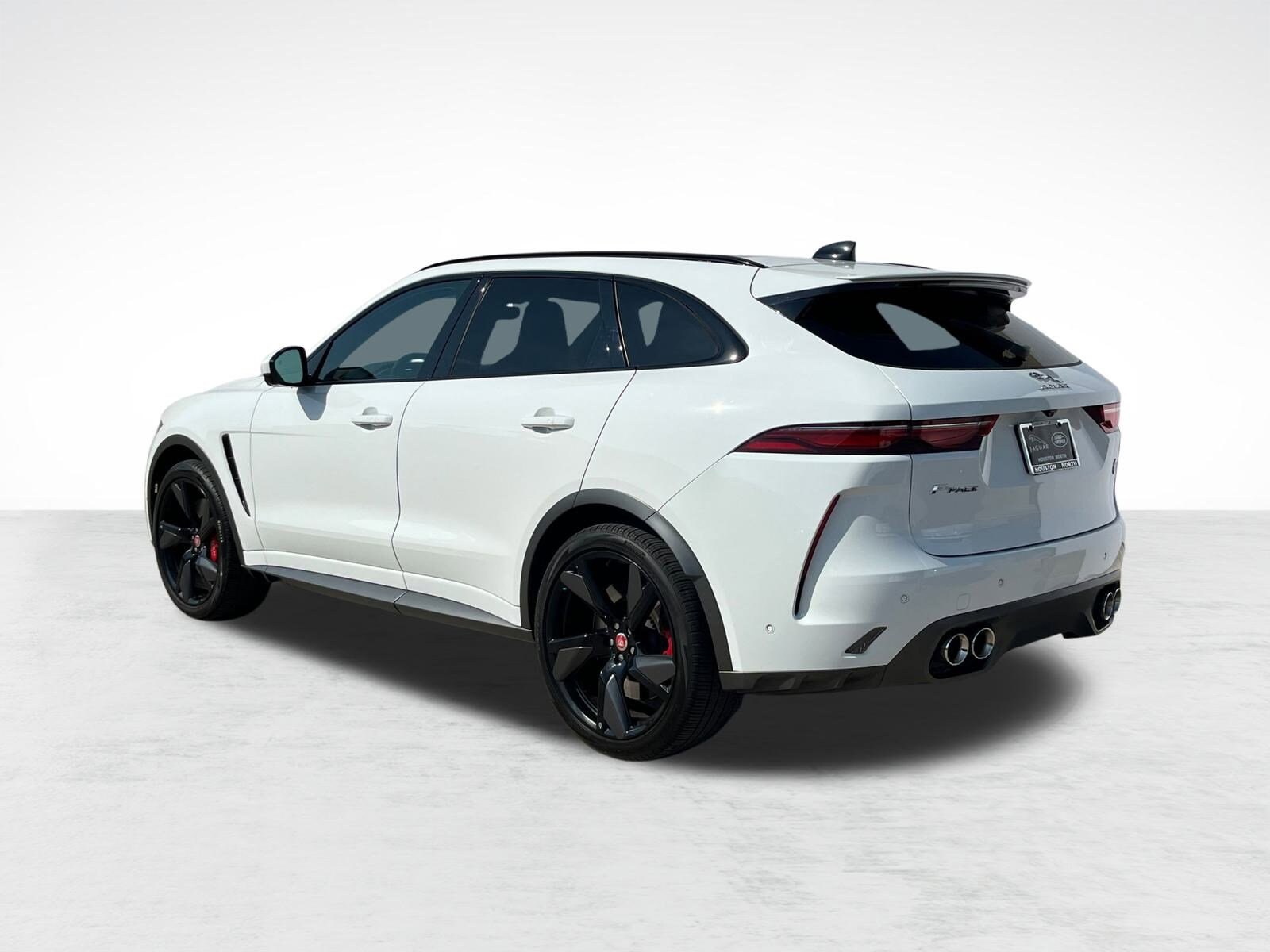 2023 Jaguar F-PACE SVR photo 3