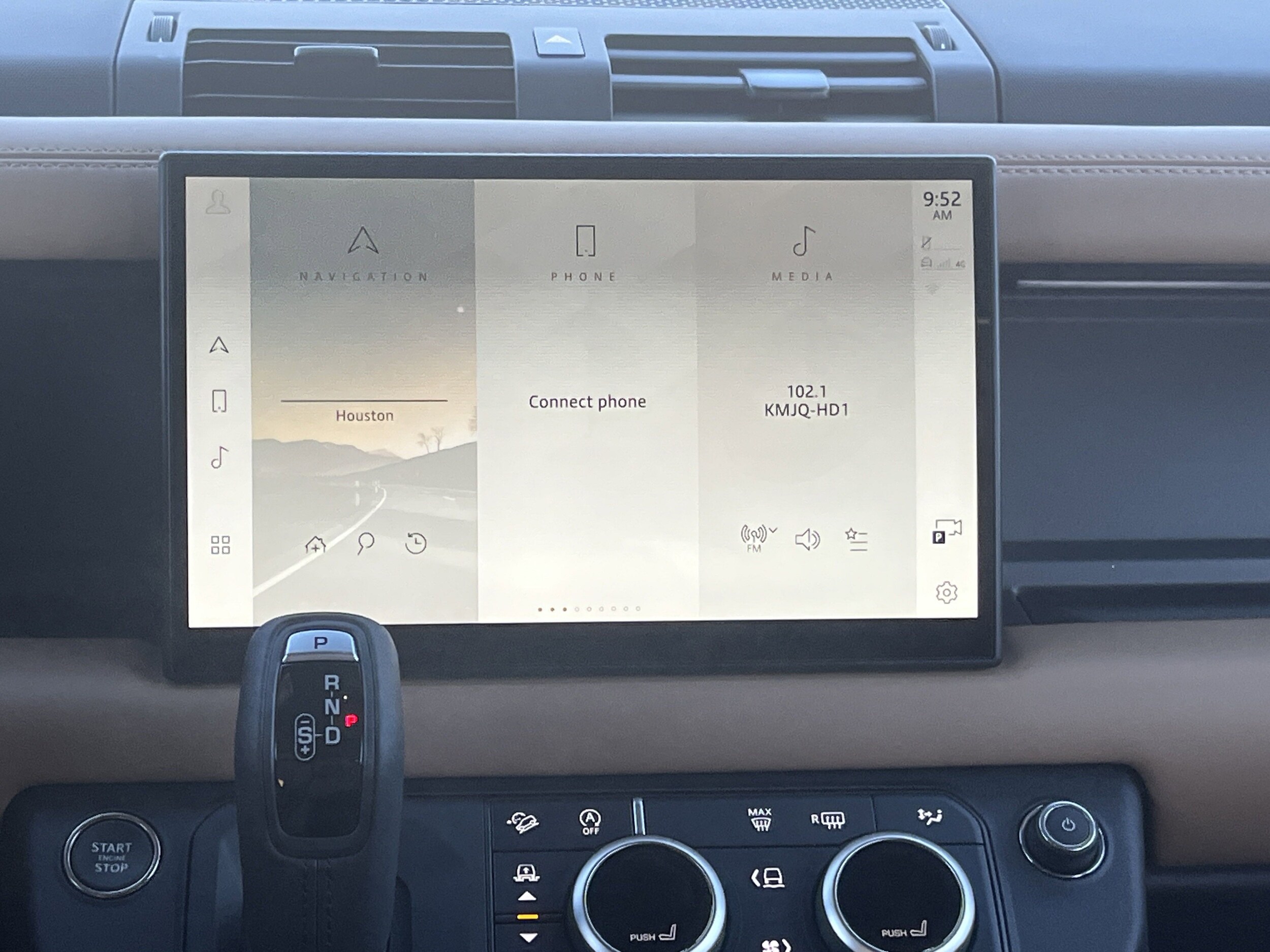 2025 Land Rover Defender S - Photo 20