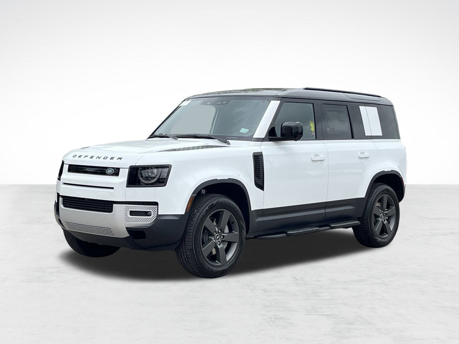 2025 Land Rover Defender S's photo