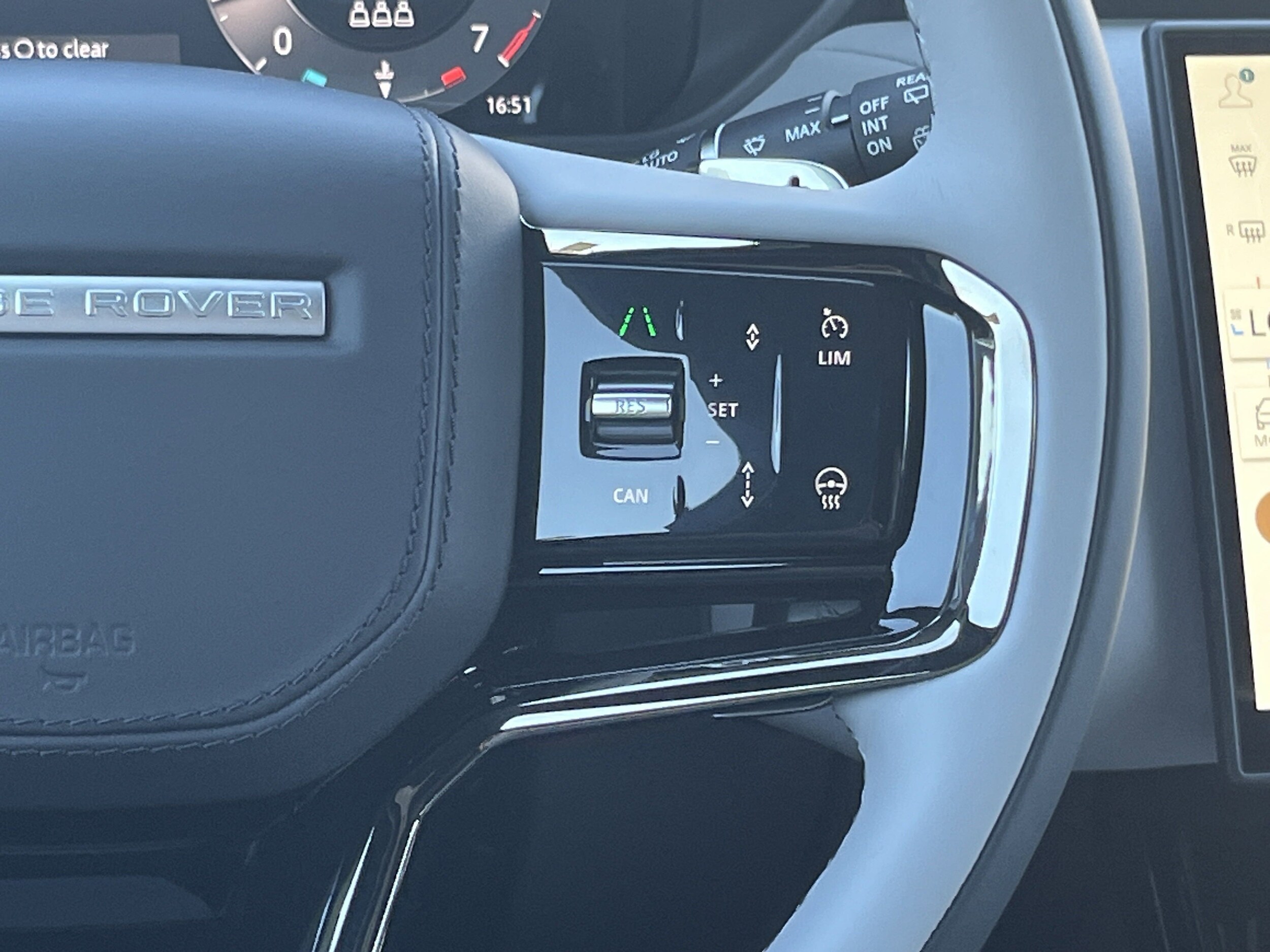 2026 Land Rover Range Rover Velar S - Photo 18