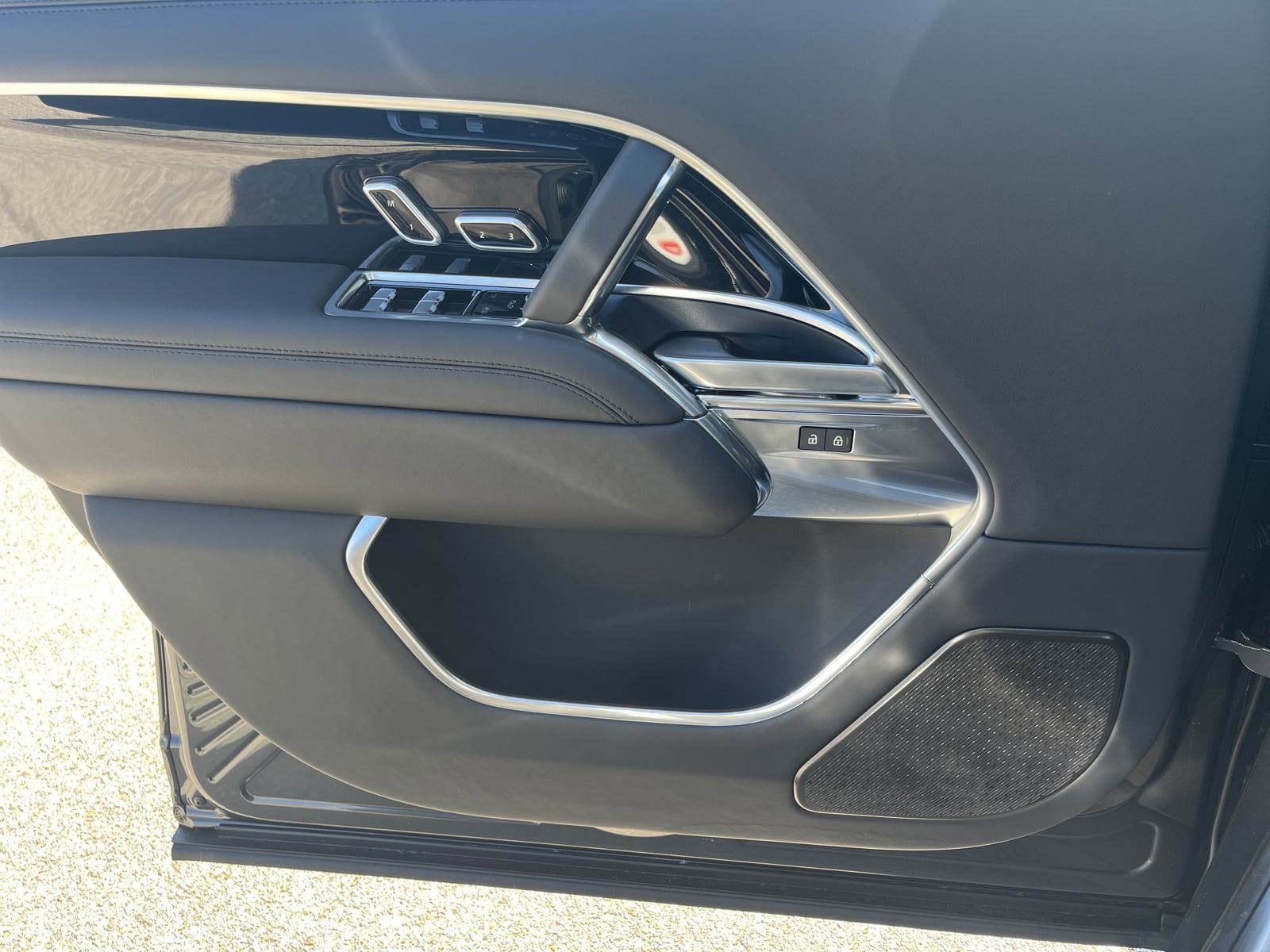 2025 Land Rover Range Rover Autobiography - Photo 13
