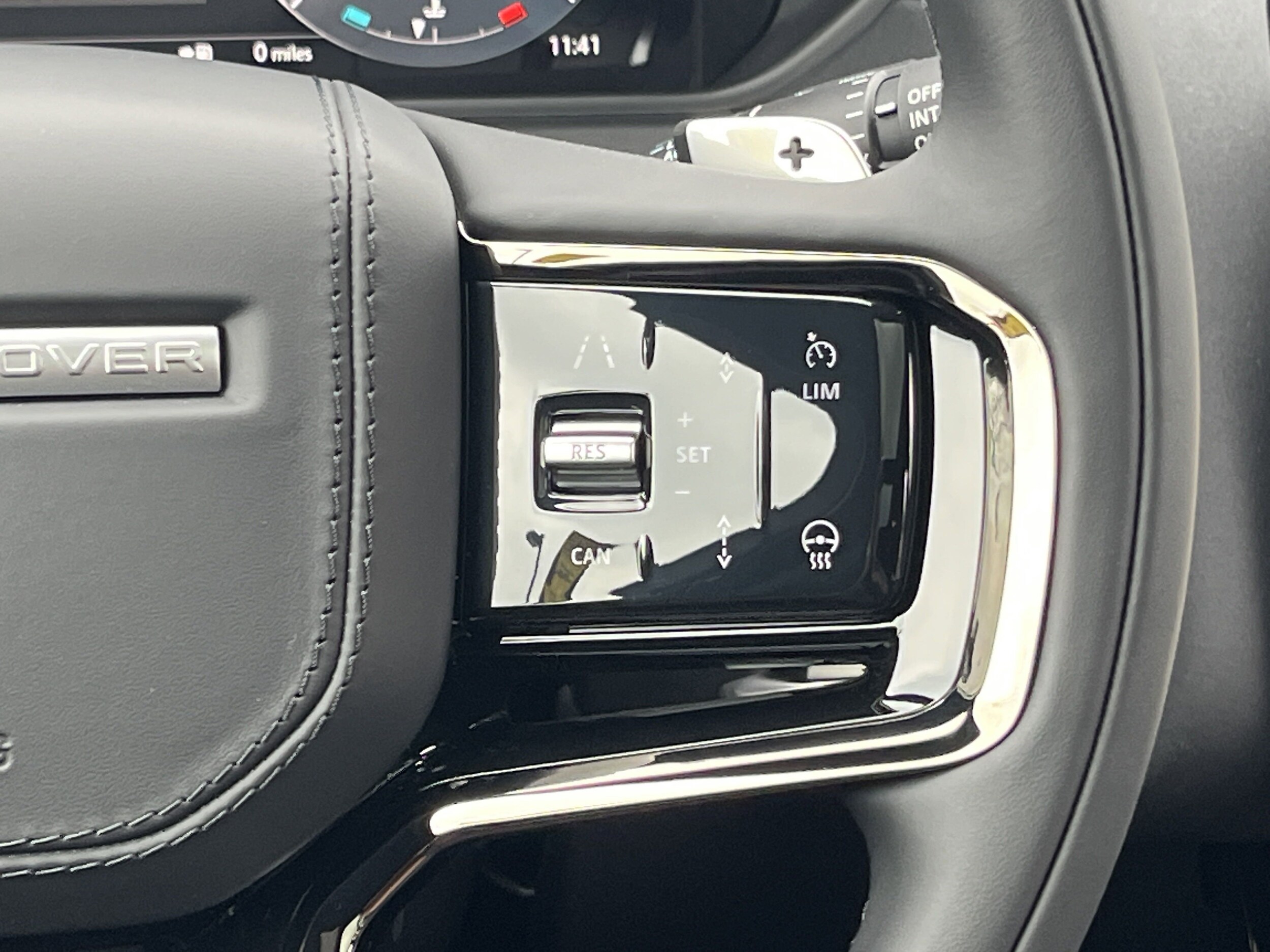 2026 Land Rover Range Rover Velar Dynamic SE - Photo 18