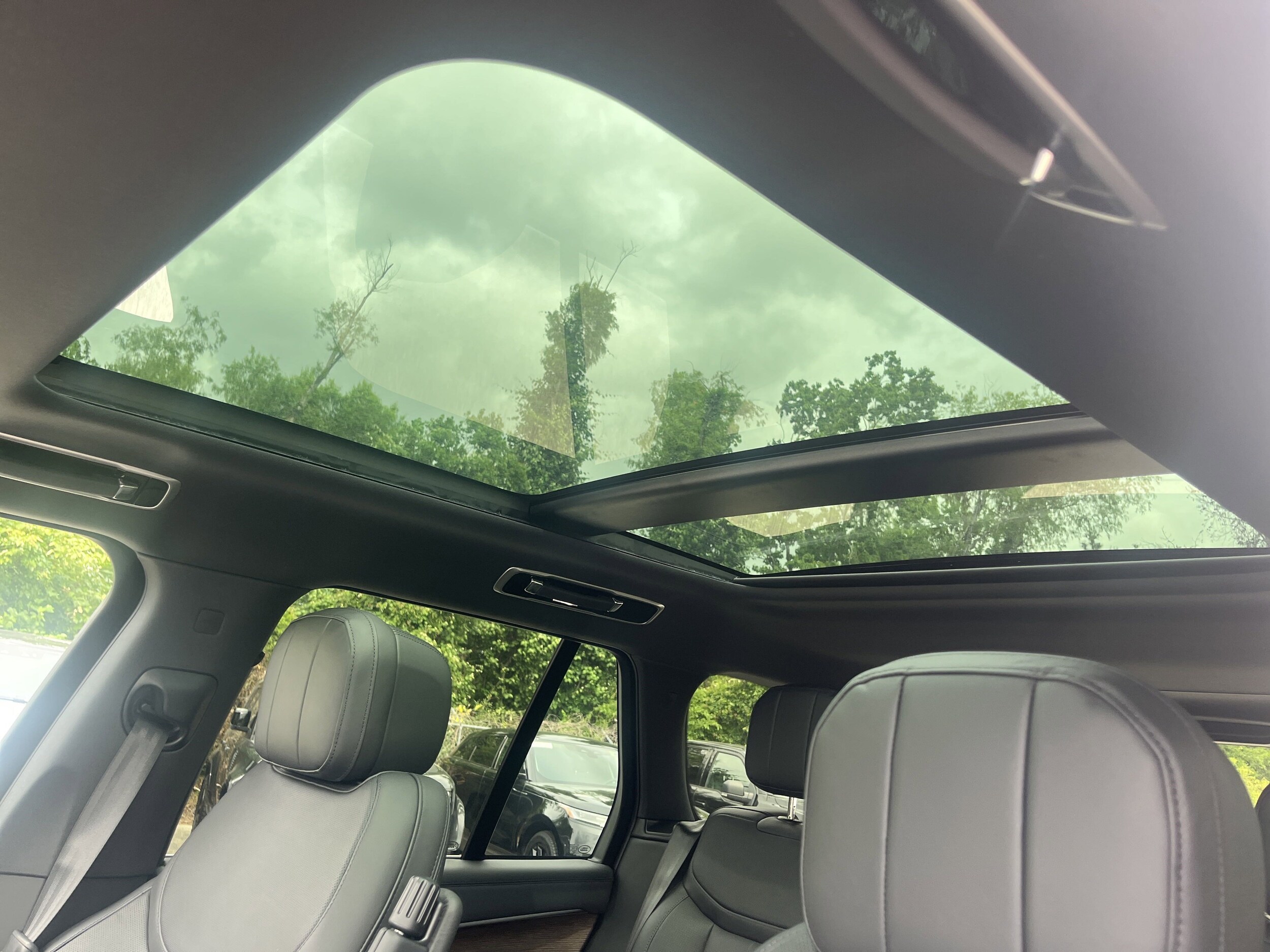 2025 Land Rover Range Rover SE - Photo 25