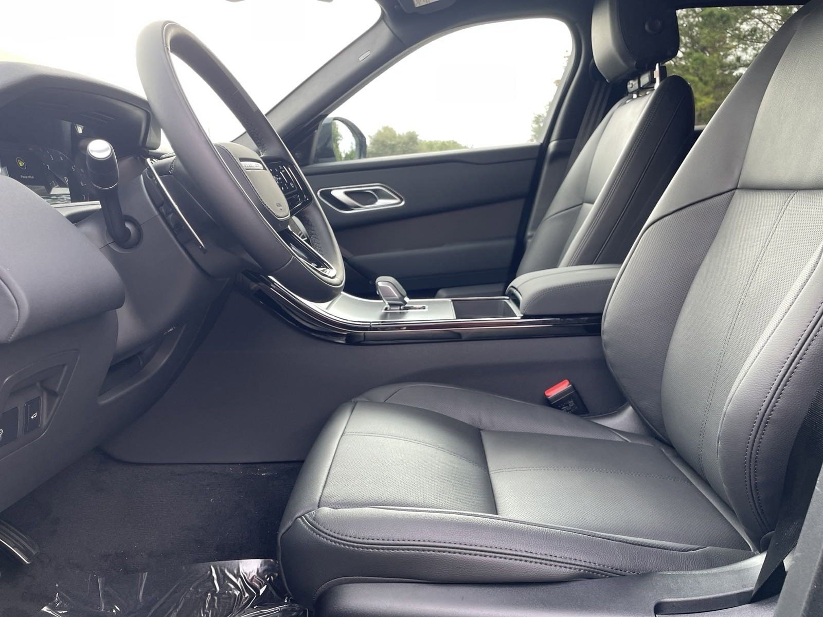 2025 Land Rover Range Rover Velar Dynamic SE - Photo 15