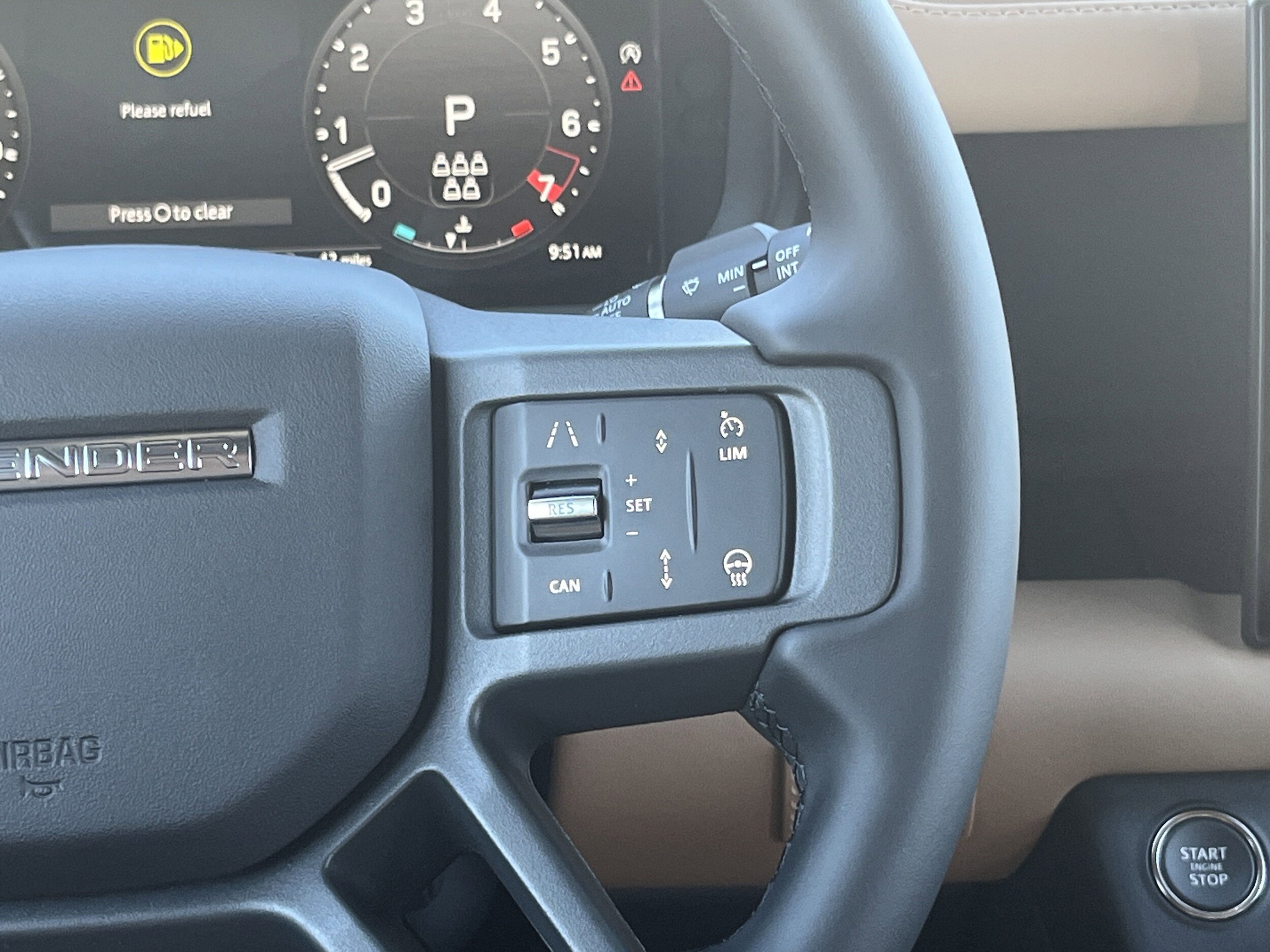 2025 Land Rover Defender S - Photo 18