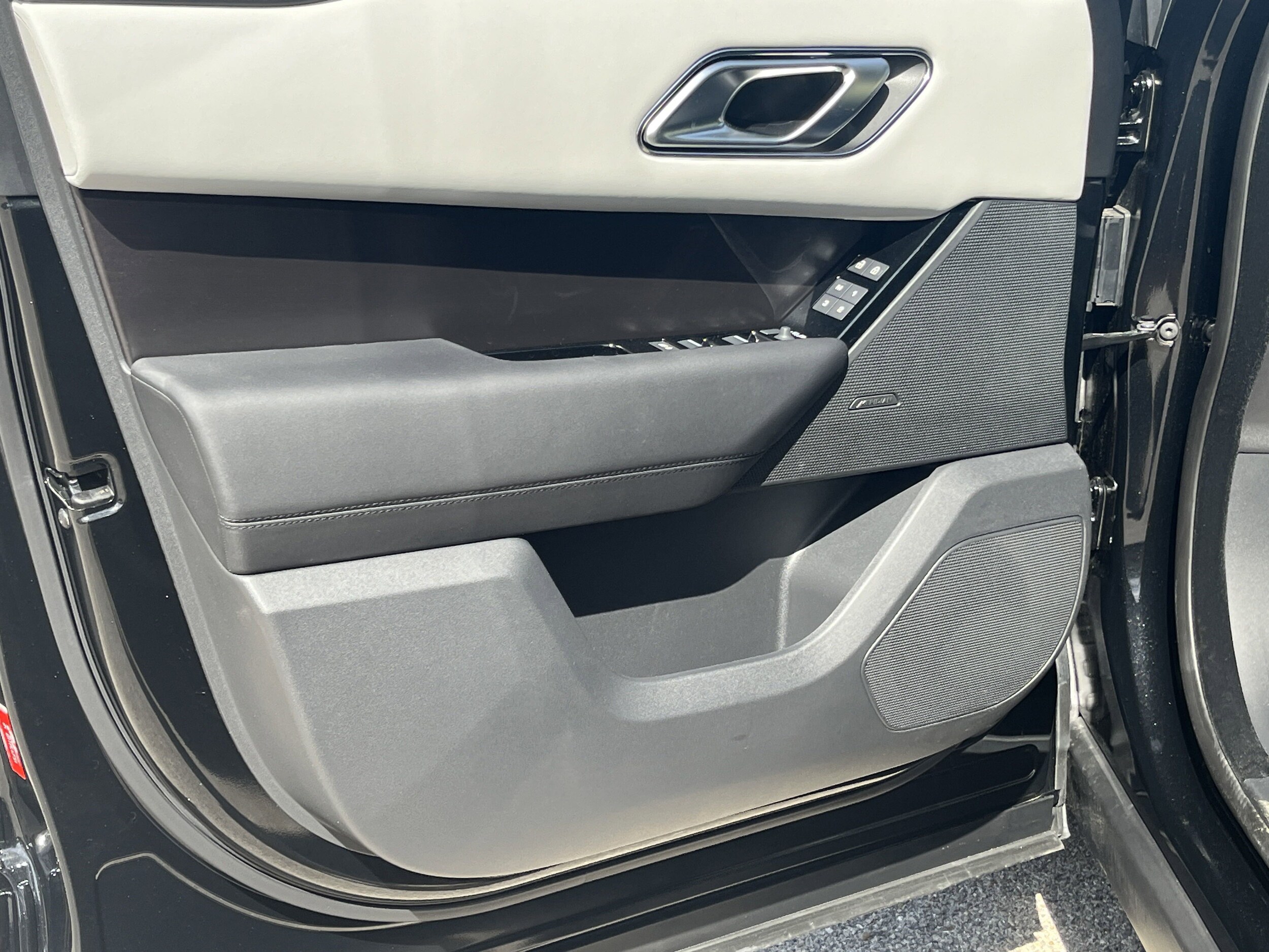 2026 Land Rover Range Rover Velar Dynamic SE - Photo 13