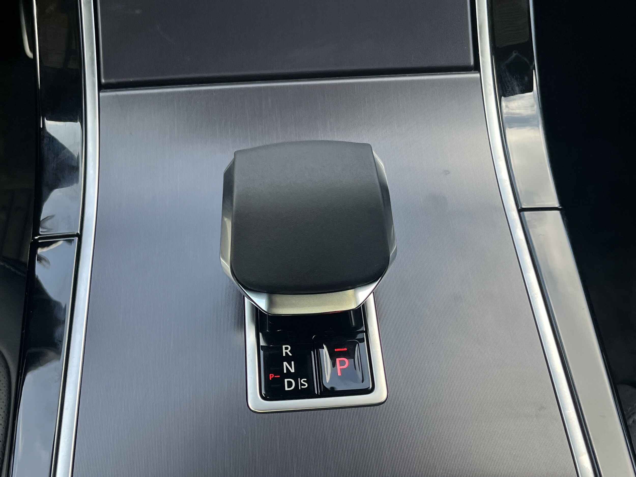 2026 Land Rover Range Rover Velar Dynamic SE - Photo 24
