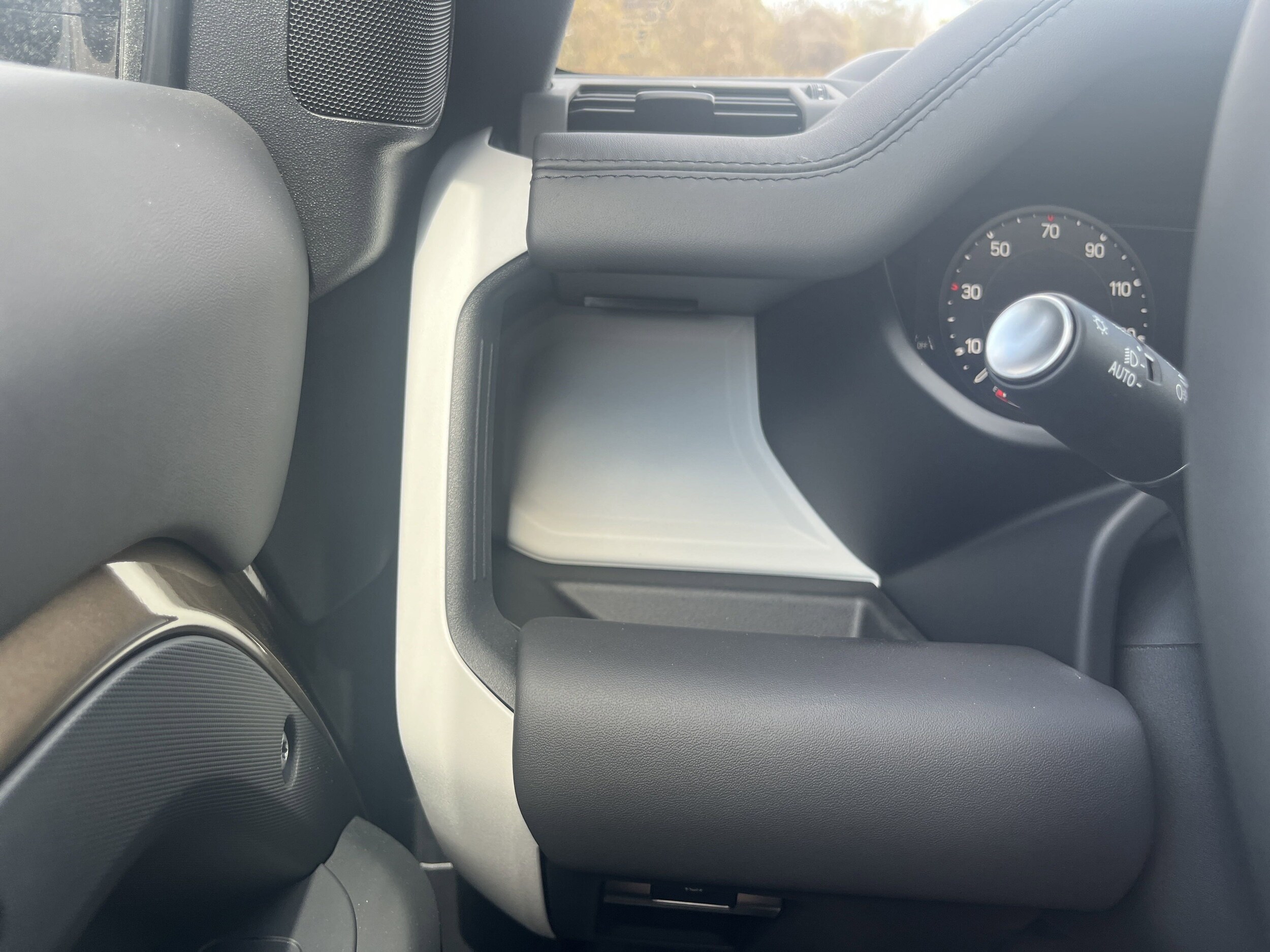 2025 Land Rover Defender S - Photo 30