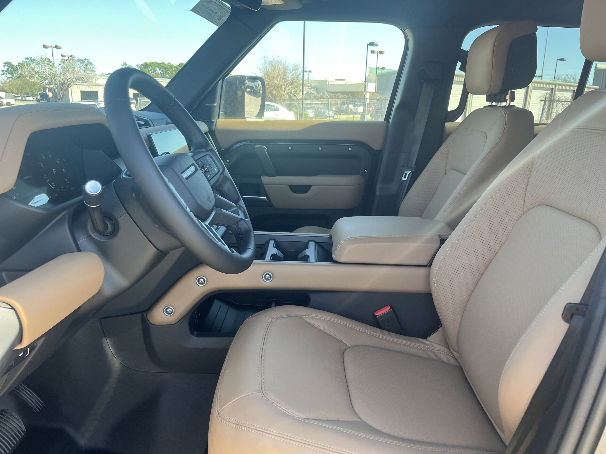2025 Land Rover Defender S - Photo 15