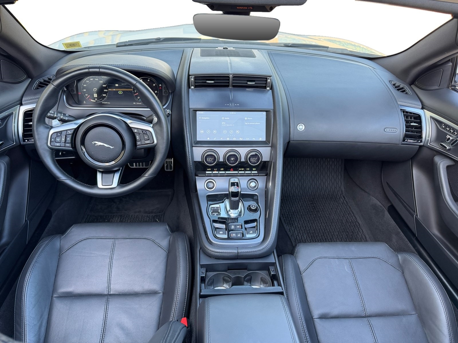 2023 Jaguar F-TYPE R-Dynamic - Photo 16