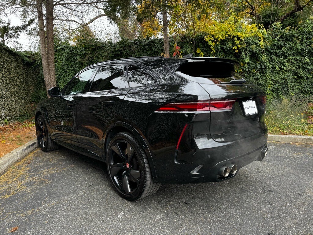 2023 Jaguar F-PACE SVR photo 4