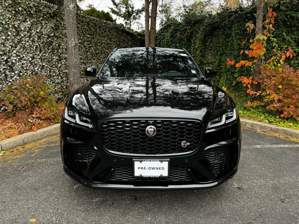 2023 Jaguar F-PACE SVR photo 2
