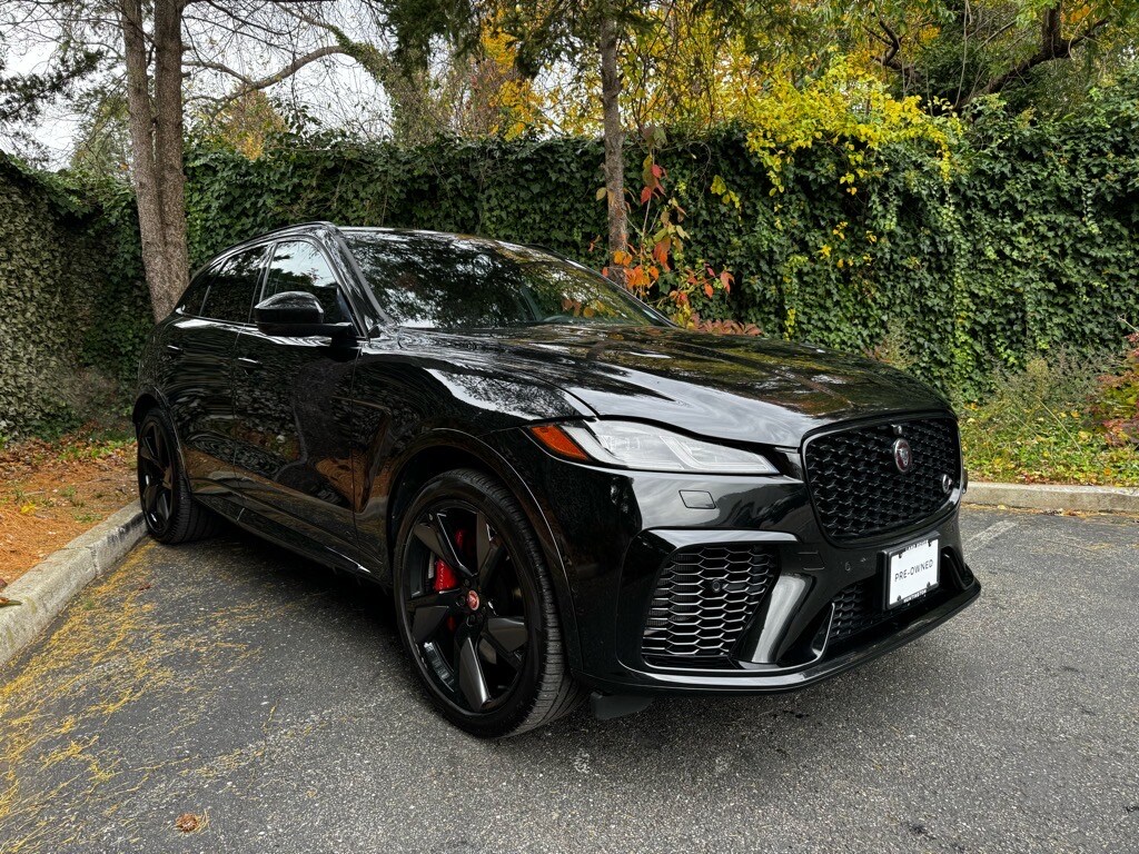 2023 Jaguar F-PACE SVR photo 3