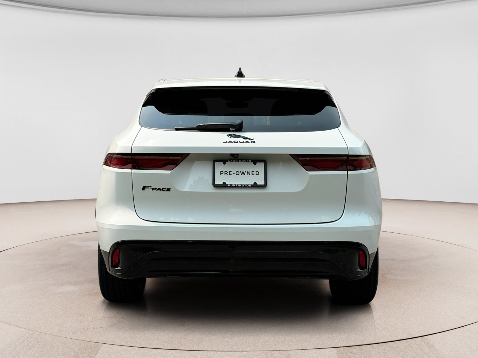 2023 Jaguar F-Pace S - Photo 4