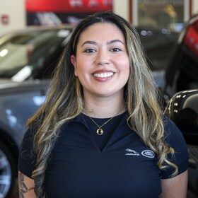 Staff member Layla Narvaez from ID_dec861929a23