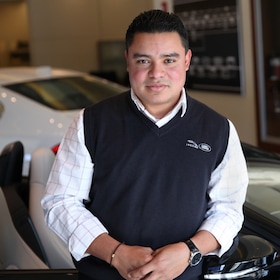 Staff member Ronald Lazo from ID_d461205af0ca