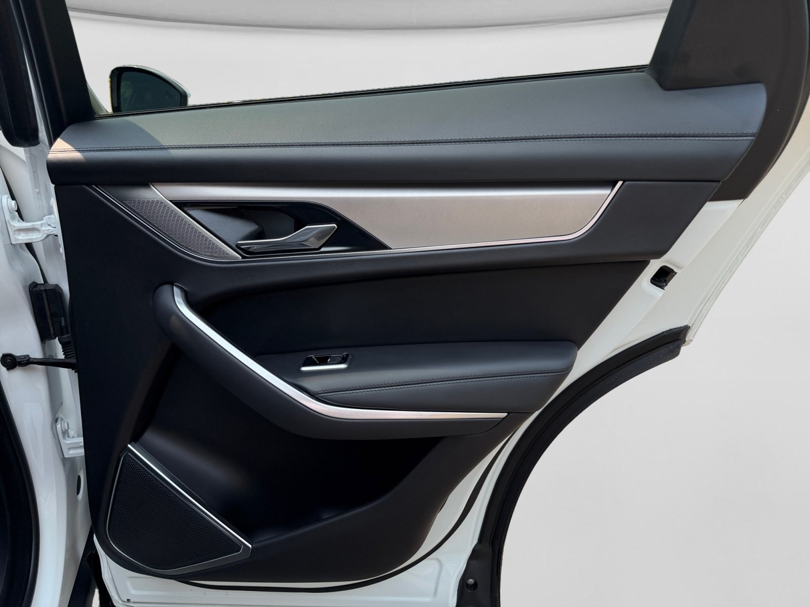 2023 Jaguar F-Pace S - Photo 21
