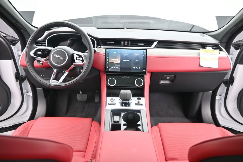2026 Jaguar F-Pace R-Dynamic S - Photo 19
