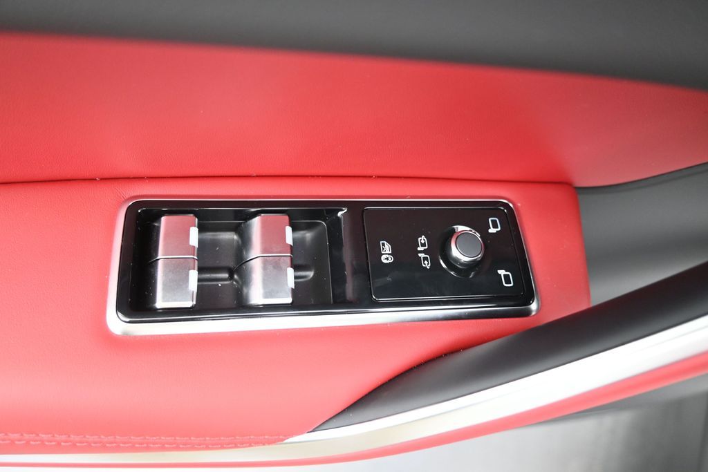 2026 Jaguar F-Pace R-Dynamic S - Photo 22