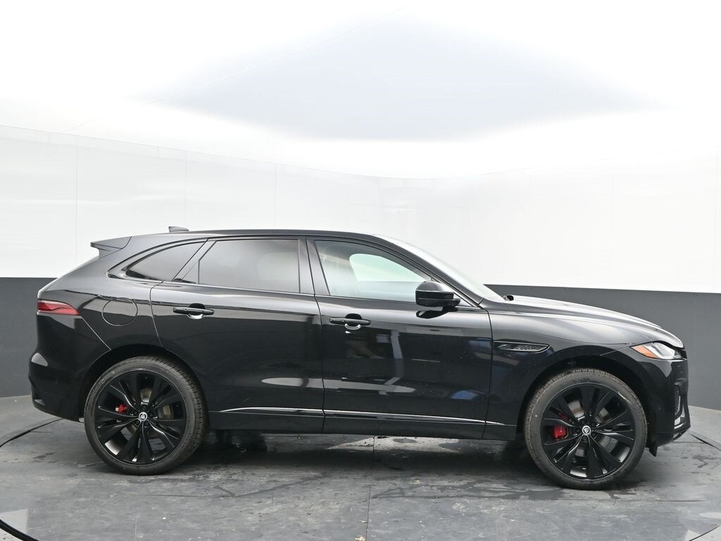 2025 Jaguar F-PACE P400 R-Dynamic S photo 4