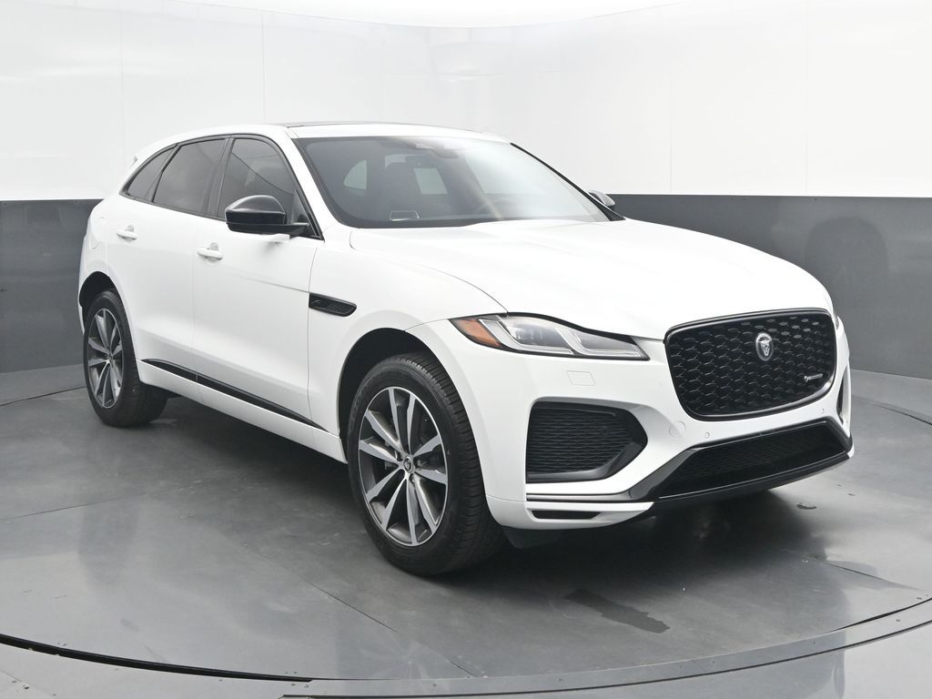 2024 Jaguar F-PACE R-Dynamic S - Photo 9
