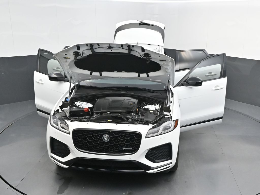 2024 Jaguar F-PACE R-Dynamic S - Photo 48
