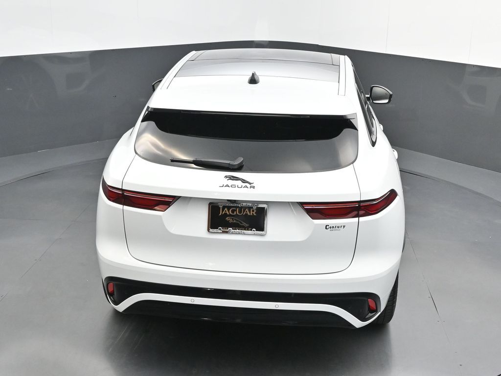 2024 Jaguar F-PACE R-Dynamic S - Photo 32