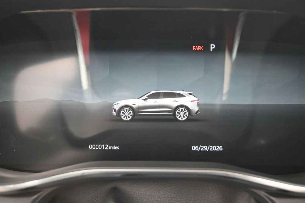2026 Jaguar F-Pace R-Dynamic S - Photo 25