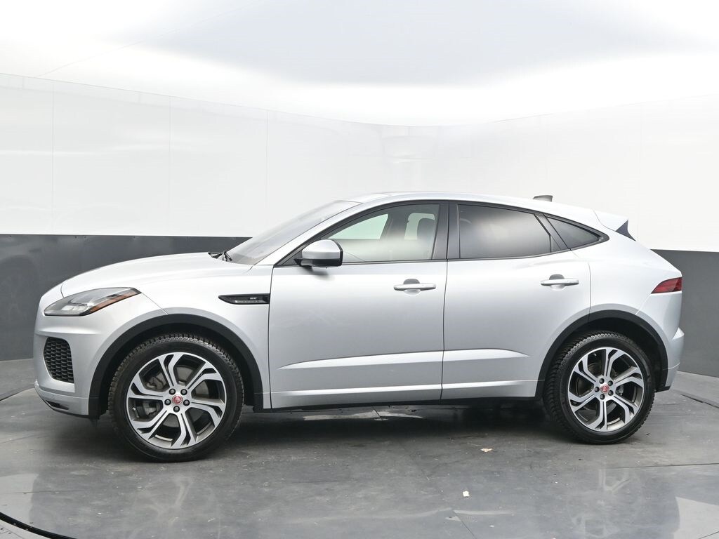 2020 Jaguar E-PACE R-Dynamic SE photo 3