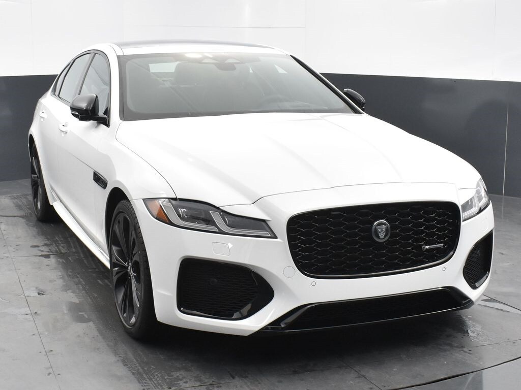 2024 Jaguar XF R-Dynamic SE photo 2