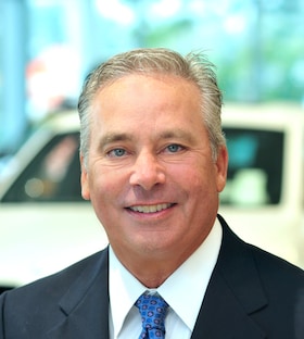 Staff member George Jones from ID_ce10dbd62b61