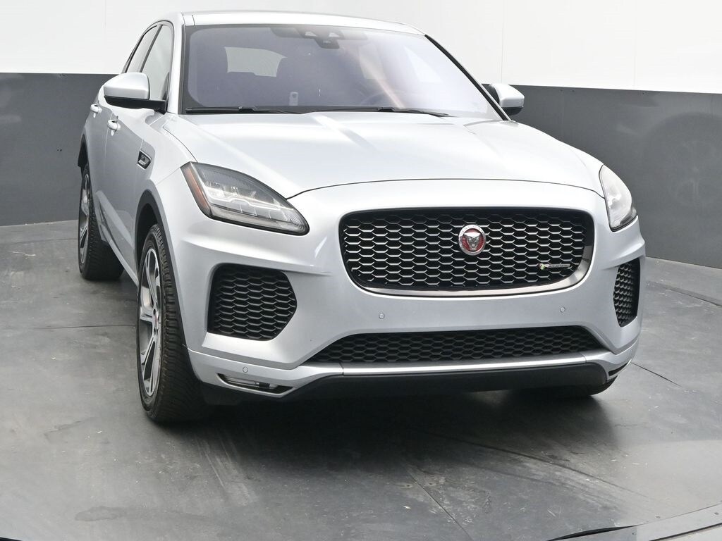2020 Jaguar E-PACE R-Dynamic SE photo 2