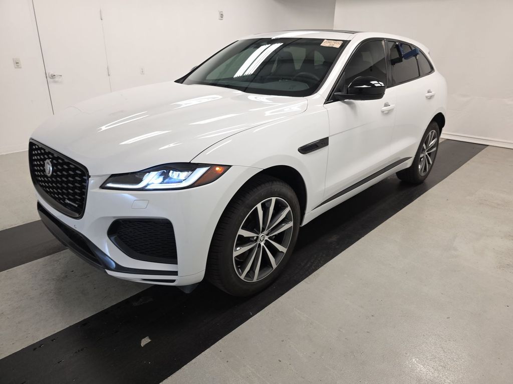 2024 Jaguar F-PACE P250 R-Dynamic S's photo
