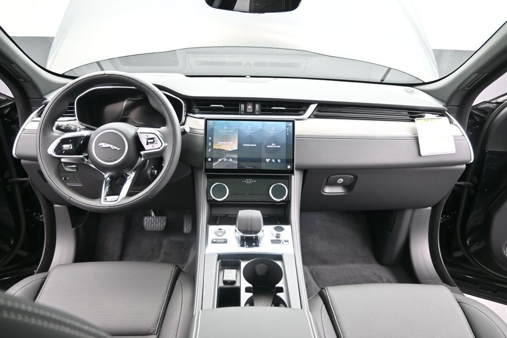 2026 Jaguar F-Pace R-Dynamic S - Photo 19
