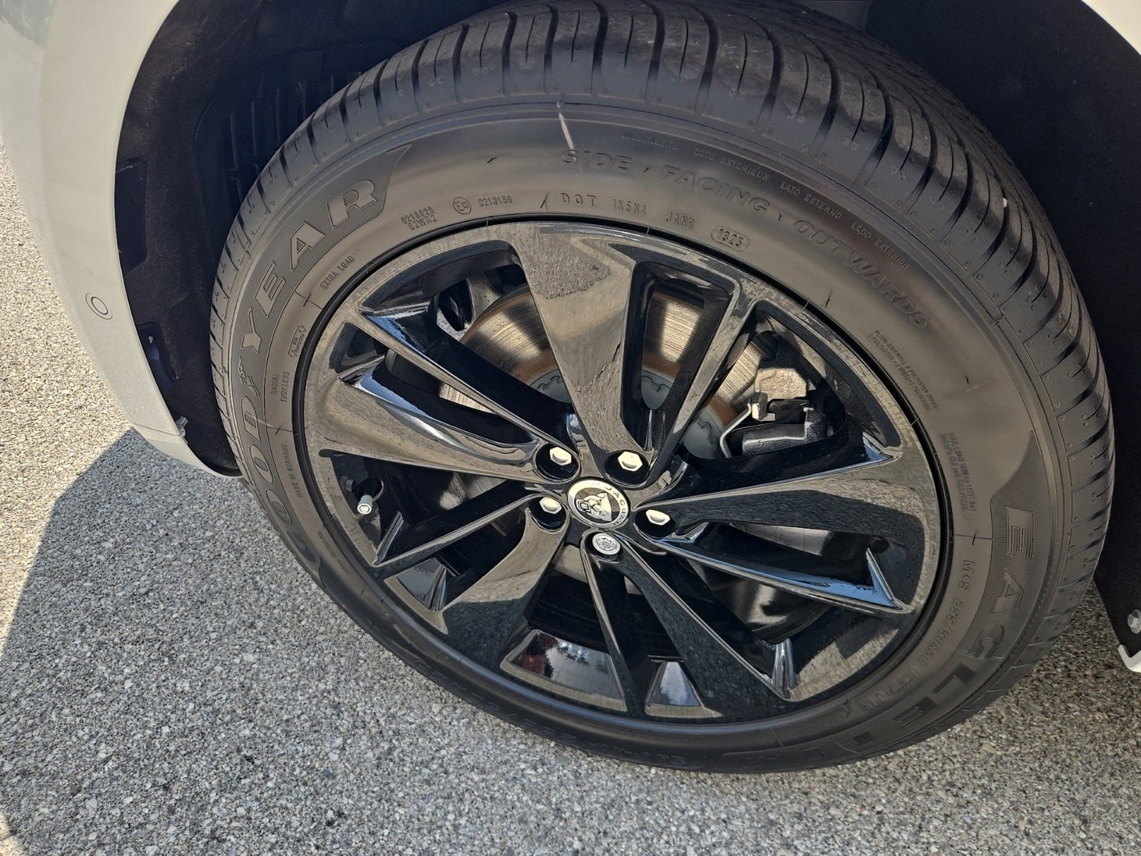 2026 Jaguar F-Pace R-Dynamic S - Photo 17