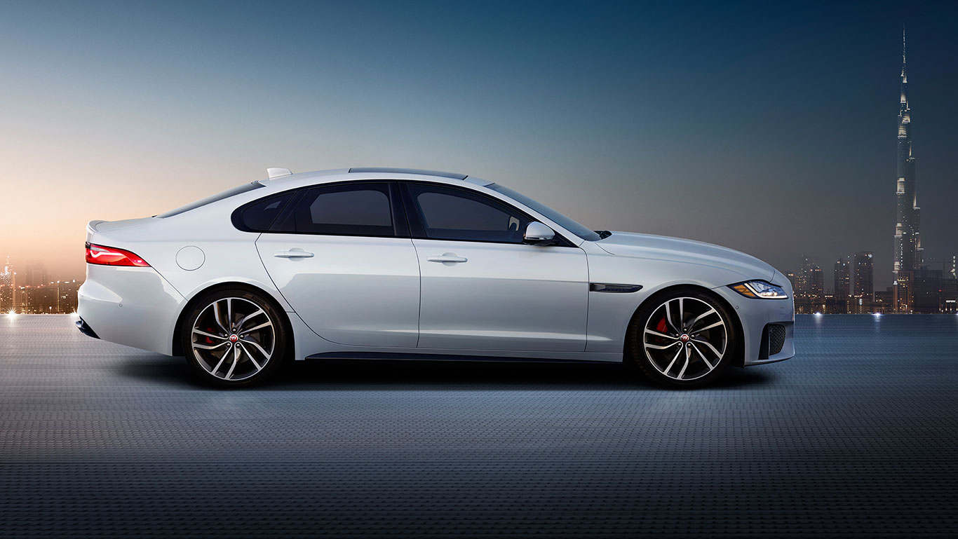 2017 Jaguar XF new.jpg
