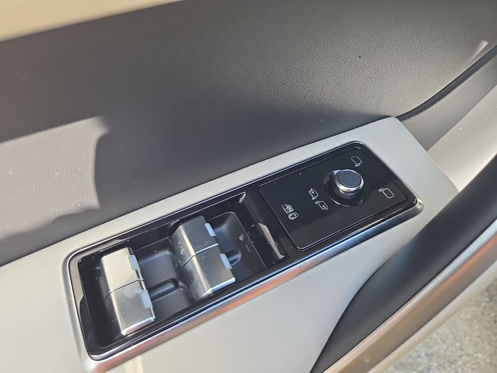 2026 Jaguar F-Pace R-Dynamic S - Photo 26