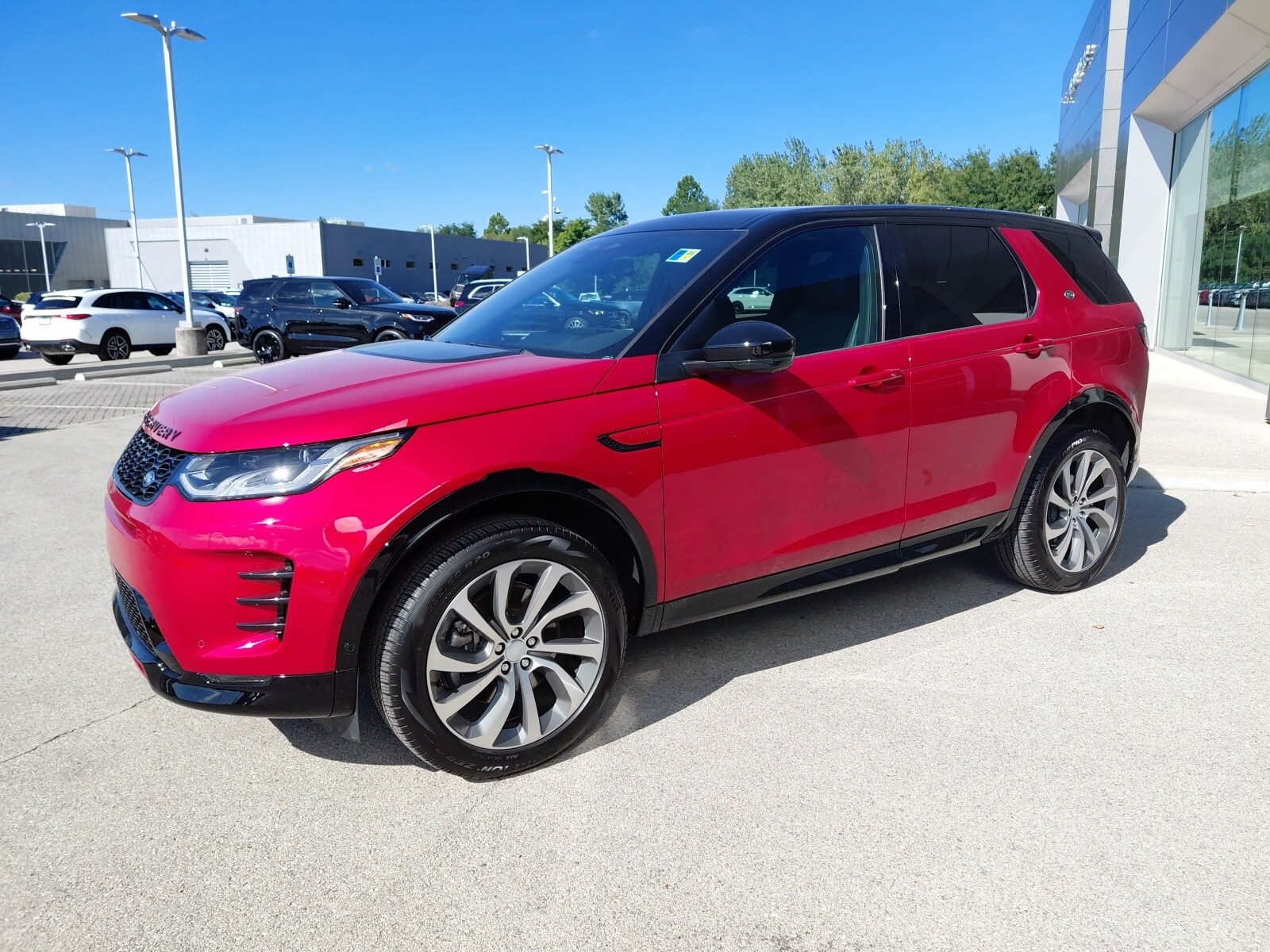 2025 Land Rover Discovery Sport SE